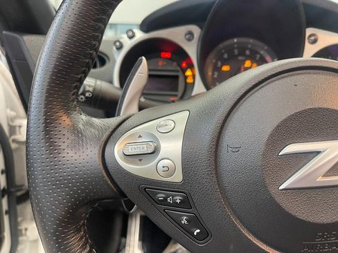 Used 2017 Nissan 370Z Touring image 15