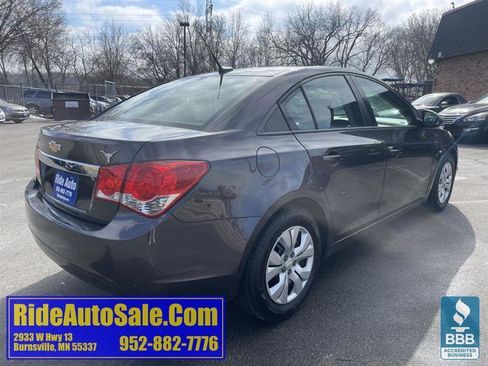 Used 2014 Chevrolet Cruze LS image 5