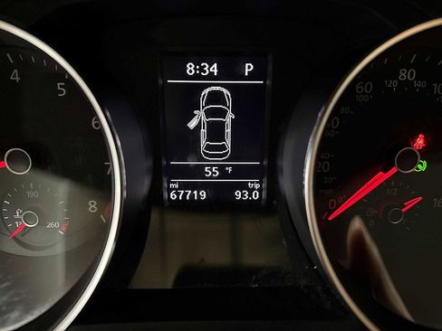 Used 2017 Volkswagen Jetta SE image 19