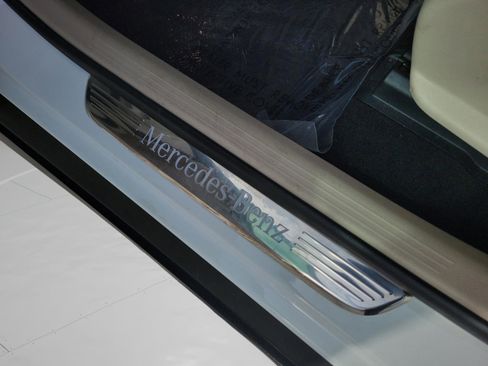 Certified 2022 Mercedes-Benz GLC 300 image 22