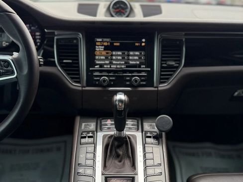 Used 2015 Porsche Macan S w/ Premium Package Plus AWD/4WD image 9