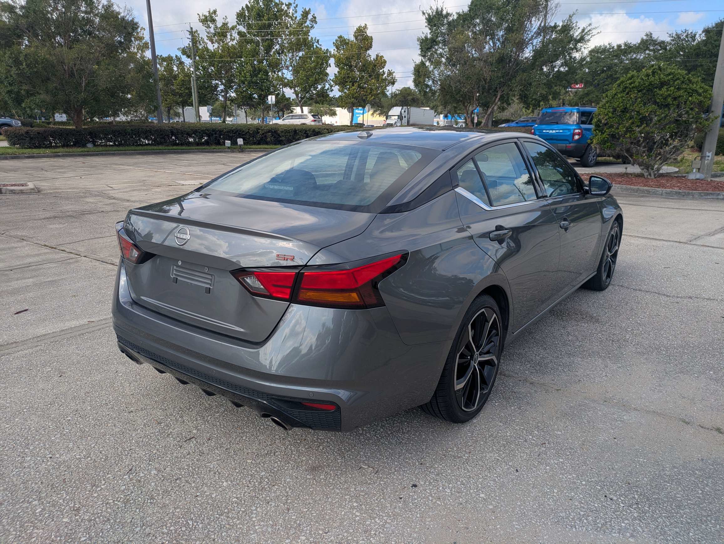 Used 2024 Nissan Altima 2.5 SR FWD image 4