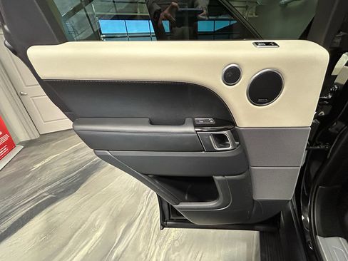 Used 2020 Land Rover Range Rover Sport HSE image 49