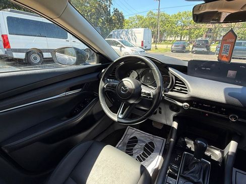 Used 2024 MAZDA MAZDA3 s FWD image 12