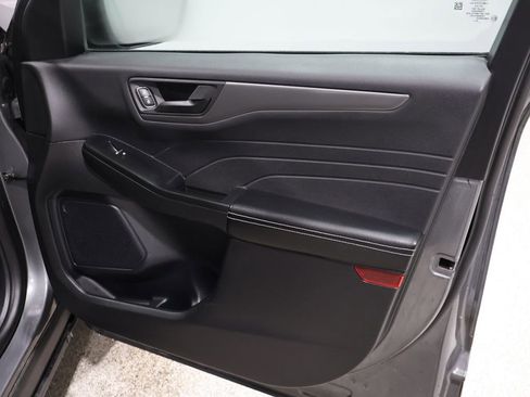 Used 2025 Ford Escape Active image 23