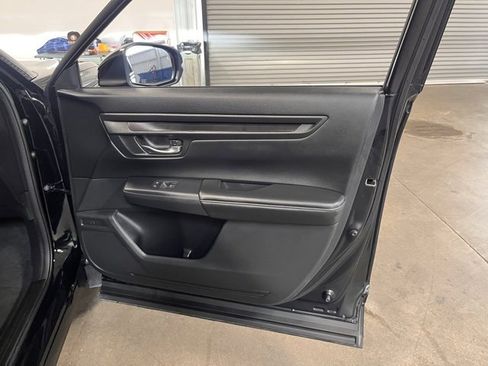 Used 2025 Honda CR-V EX image 12