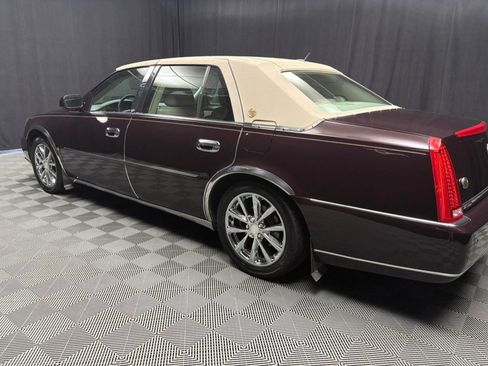 Used 2008 Cadillac DTS FWD image 16