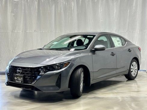 Certified 2025 Nissan Sentra S image 3