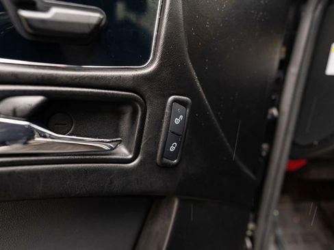Used 2013 Mercedes-Benz G 550 image 36