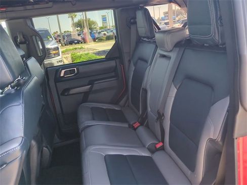 Certified 2024 Ford Bronco Outer Banks image 13