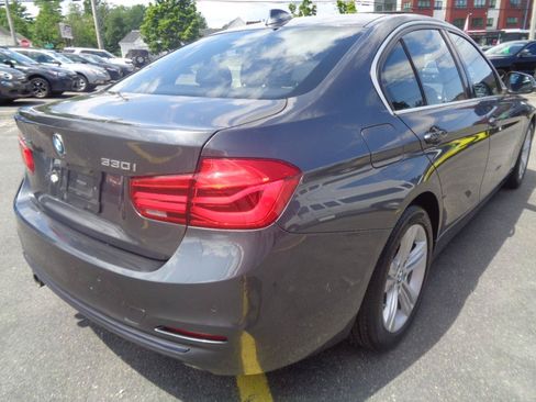 Used 2017 BMW 330i xDrive Sedan AWD/4WD image 19