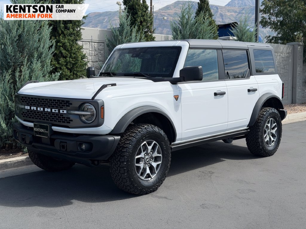 Used 2025 Ford Bronco Badlands AWD/4WD image 3