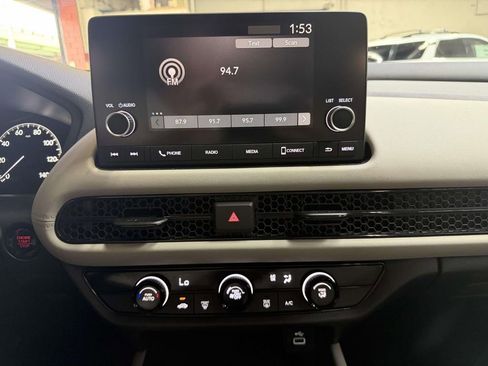 Used 2023 Honda HR-V LX image 19