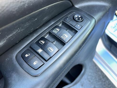 Used 2020 Jeep Grand Cherokee Altitude image 13