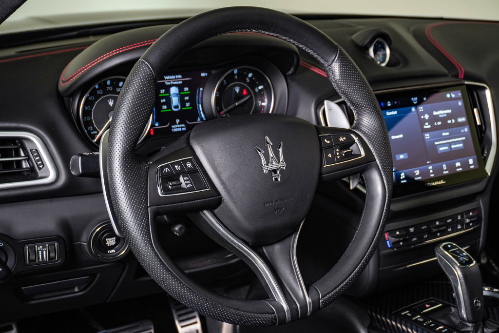 Certified 2023 Maserati Ghibli Modena Q4 AWD/4WD image 20