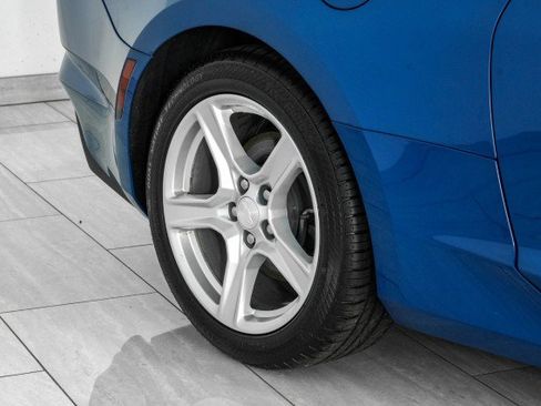 Used 2021 Chevrolet Camaro LT w/ Technology Package RWD image 47