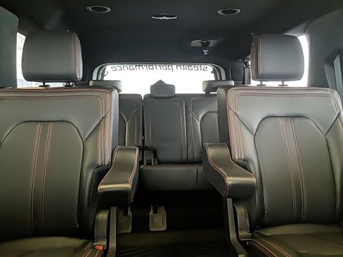 Used 2022 Ford Expedition Max Limited image 40