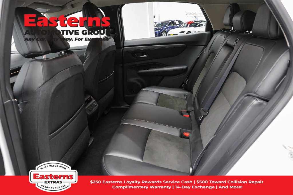 Used 2024 Nissan Ariya AWD image 24