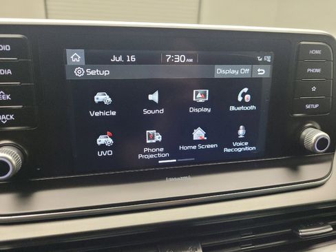 Used 2020 Kia Telluride LX AWD/4WD image 25