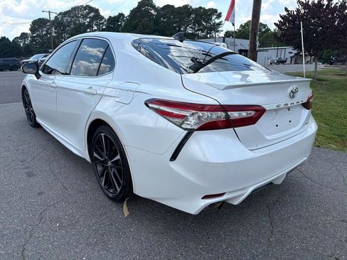 Used 2018 Toyota Camry XSE FWD image 8