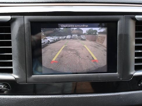 Used 2021 Chrysler Voyager Lxi FWD image 33