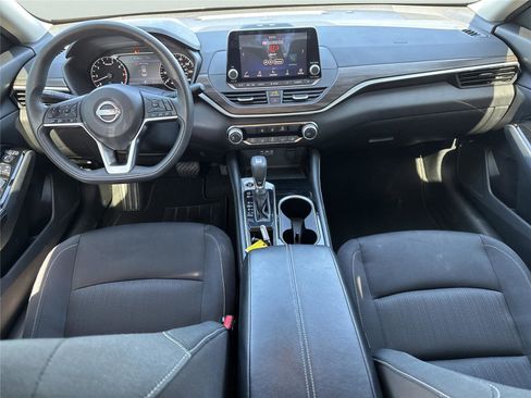 Used 2023 Nissan Altima 2.5 SV FWD image 10