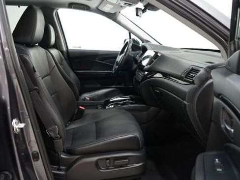 Used 2022 Honda Pilot Touring image 41