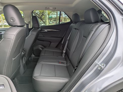 Used 2022 Buick Envision Essence w/ Technology Package I image 15