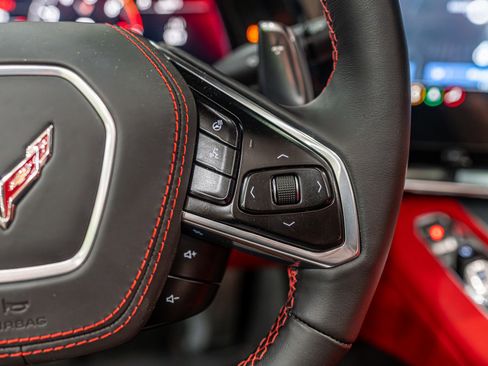 Used 2021 Chevrolet Corvette Stingray Premium Conv w/ Z51 Performance Package image 12