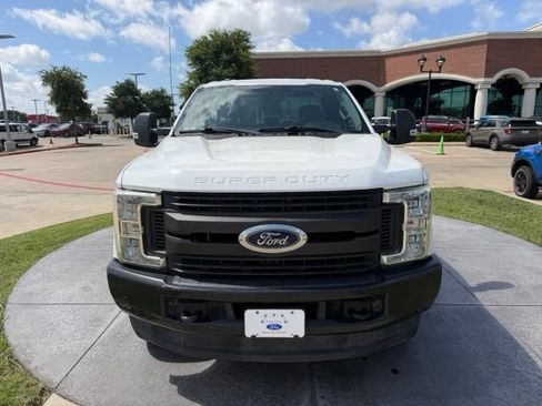 Used 2017 Ford F250 XL w/ Power Equipment Group AWD/4WD image 2