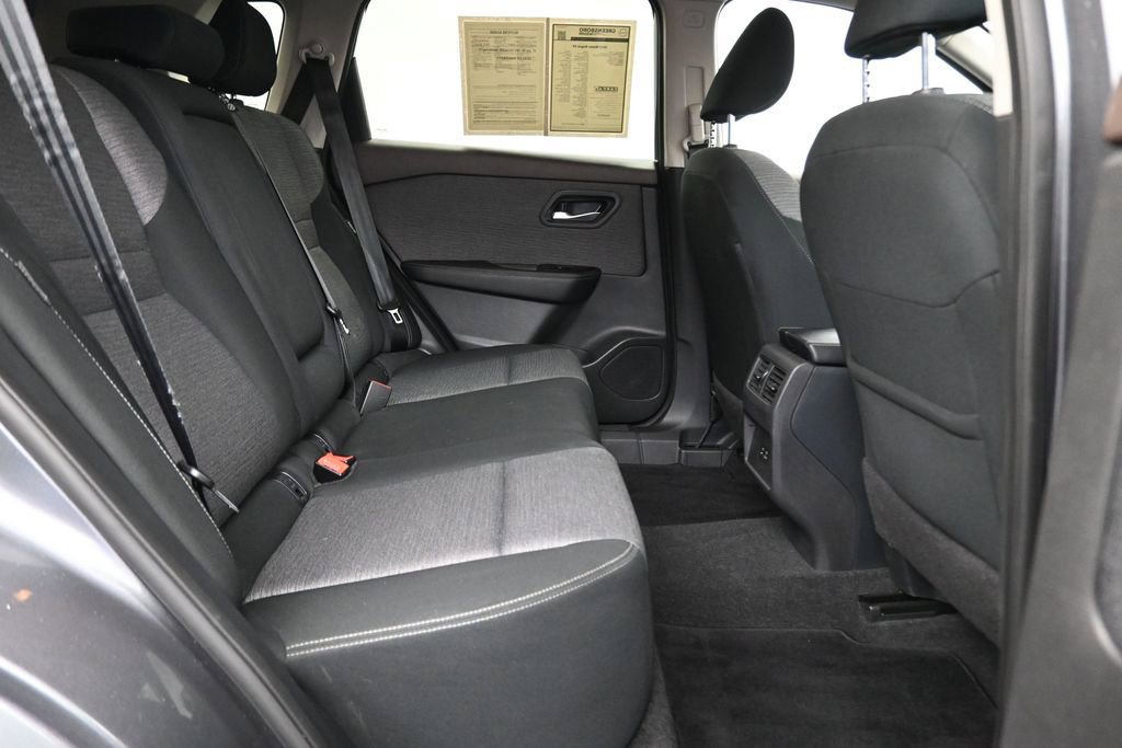 Certified 2023 Nissan Rogue SV FWD image 16