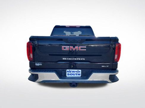 Used 2025 GMC Sierra 1500 SLT image 4