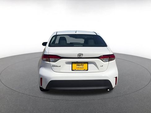 Used 2025 Toyota Corolla LE FWD image 12