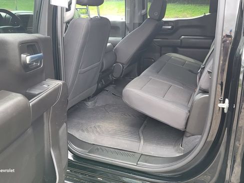 Used 2023 Chevrolet Silverado 1500 Custom Trail Boss w/ LPO, Dark Essentials Package AWD/4WD image 25