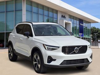 New 2026 Volvo XC40 B5 Plus w/ Protection Package Premier video 2