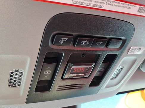 Certified 2019 Toyota Camry XSE image 16