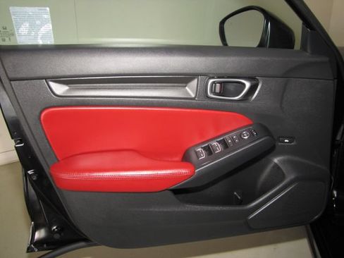 Certified 2026 Honda Civic Sport image 9