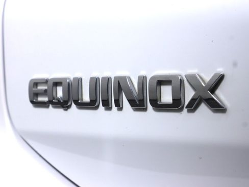Used 2022 Chevrolet Equinox LS w/ Driver Confidence II Package AWD/4WD image 34