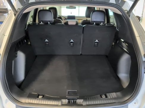 Used 2020 Ford Escape Titanium image 28