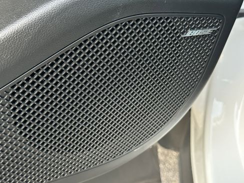 Used 2022 Hyundai Santa Cruz Limited image 16