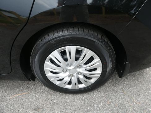 Used 2017 Hyundai Elantra SE FWD image 29