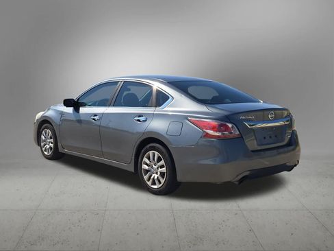 Used 2014 Nissan Altima 2.5 S FWD image 4