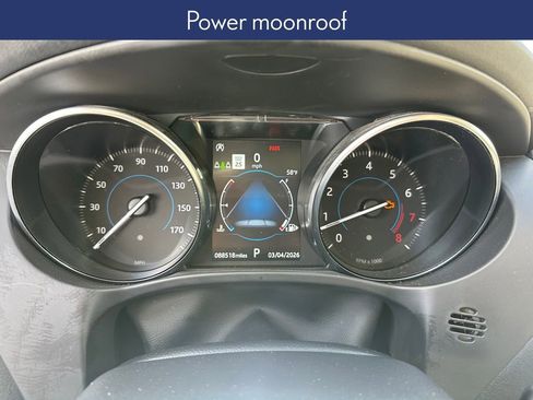 Used 2020 Jaguar F-PACE R-Sport image 9