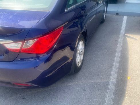 Used 2012 Hyundai Sonata GLS w/ Popular Equipment Pkg FWD image 3
