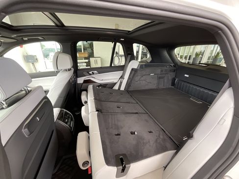 New 2026 BMW X5 sDrive40i image 30