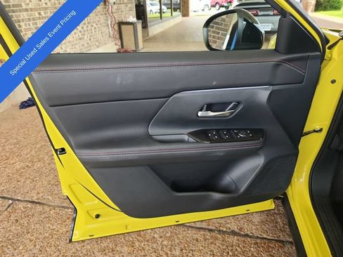 Used 2025 Nissan Kicks SR AWD/4WD image 9