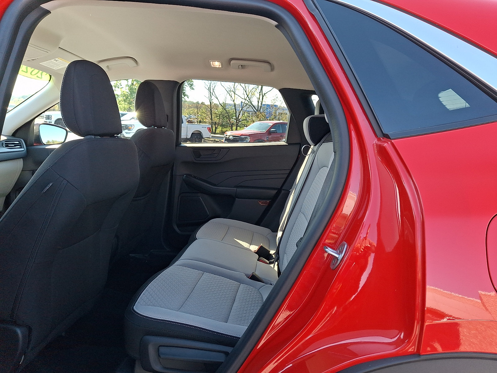 Used 2024 Ford Escape Active AWD/4WD image 11