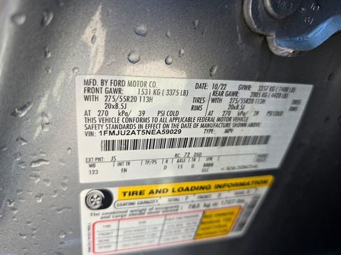 Used 2022 Ford Expedition Limited image 16