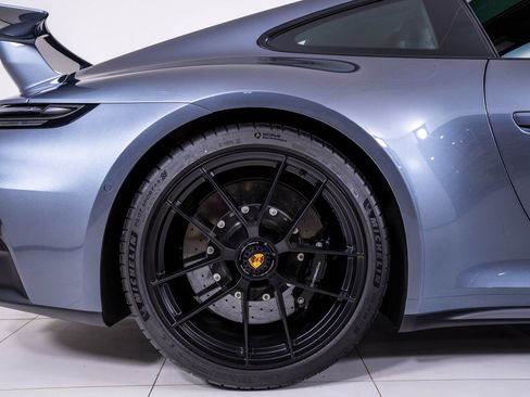 Used 2026 Porsche 911 Carrera GTS RWD image 16