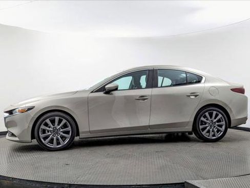 Used 2024 MAZDA MAZDA3 s image 3